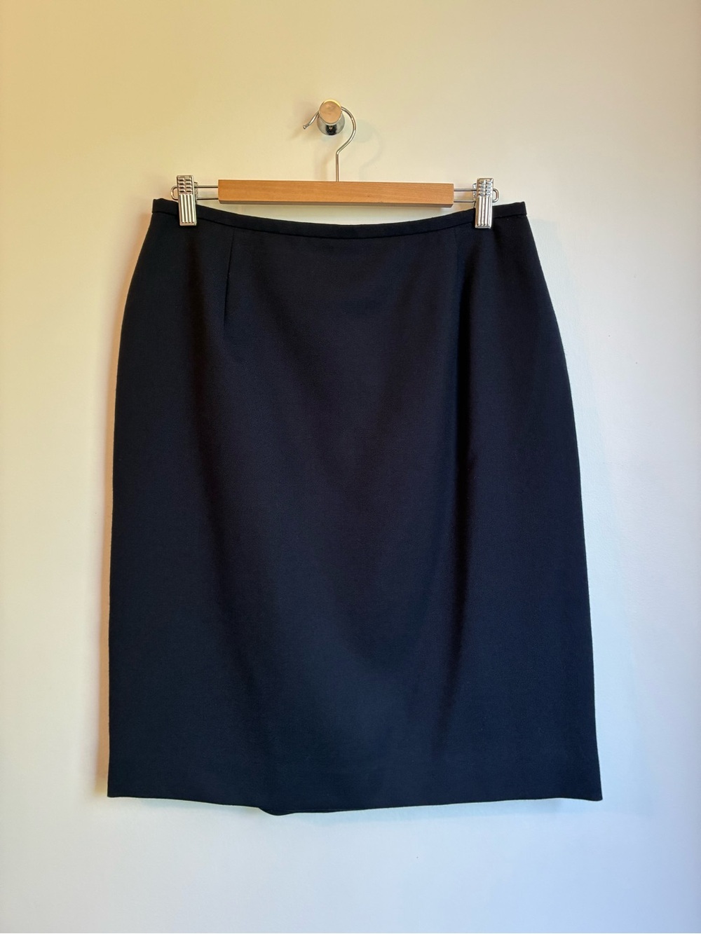 Vintage Jones Wear 100% pure virgin wool Made In Canada Navy Pencil Skirt 12